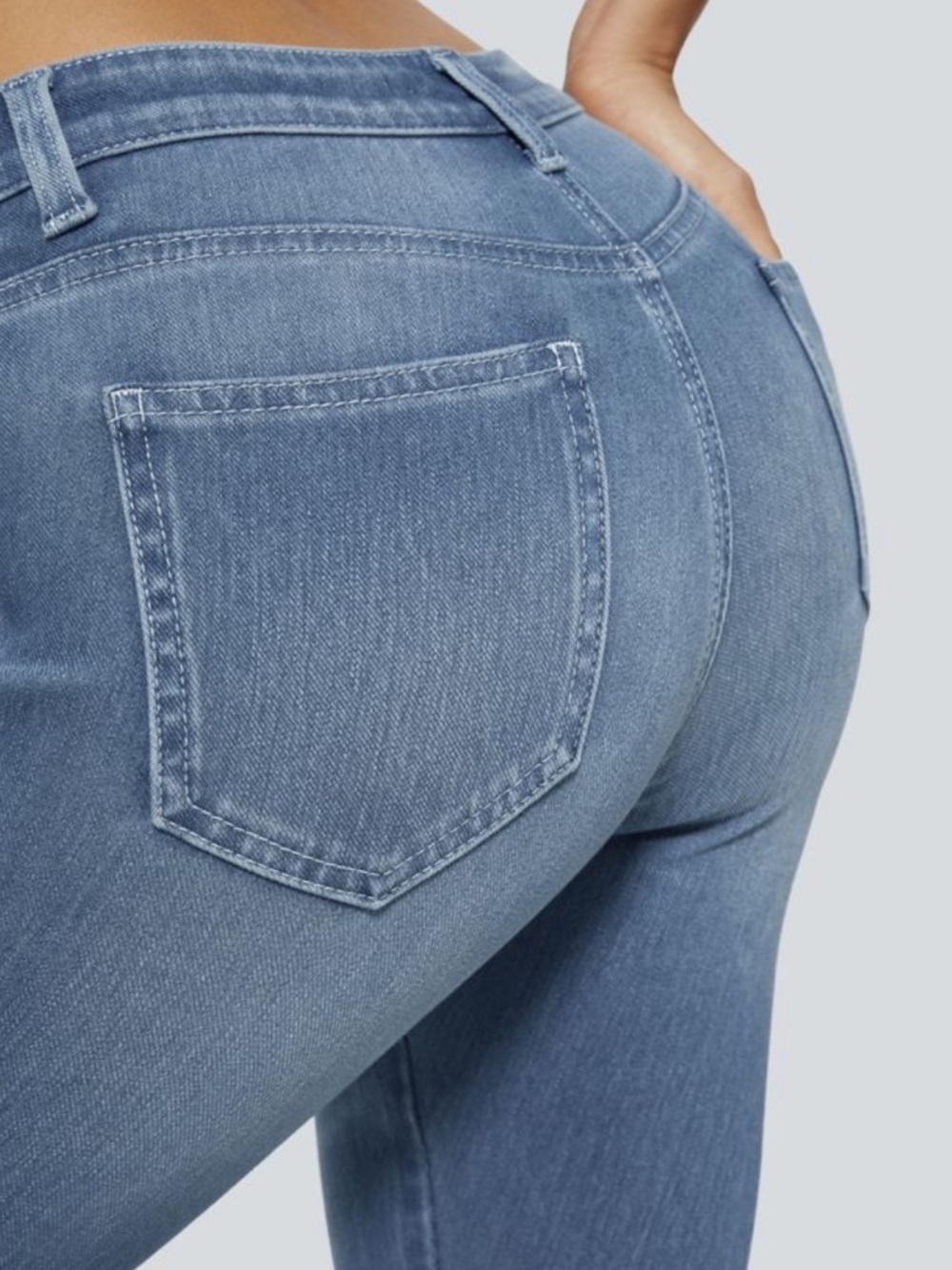 Halara Flex Denim Casual Skinny Jean Style 02677449 Stretch Med Light Wash Sz 16 - Picture 4 of 15